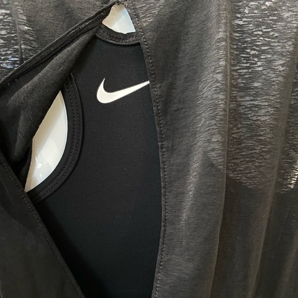 NIKE CROPPED BRA TANK/TOP - Picture 5 of 5
